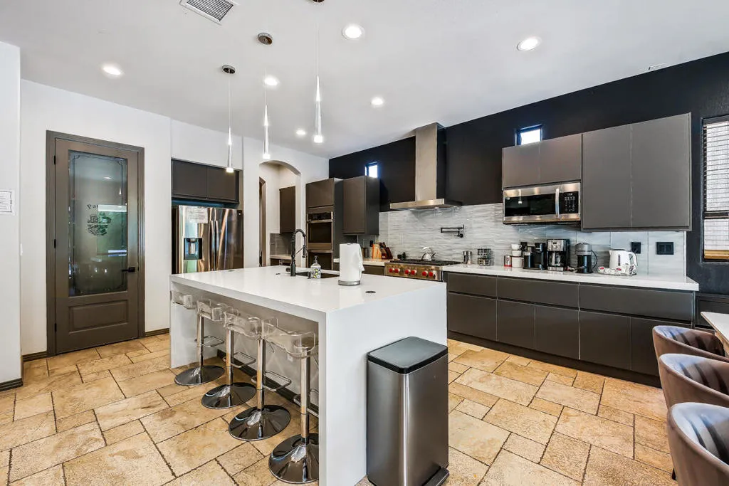 81107 Carefree Drive, Indio, California 92201 home-pic-8